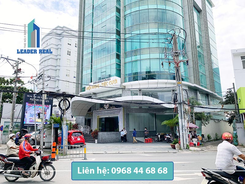 Lối vào văn phòng cho thuê Phú Nhuận plaza quận Phú Nhuận